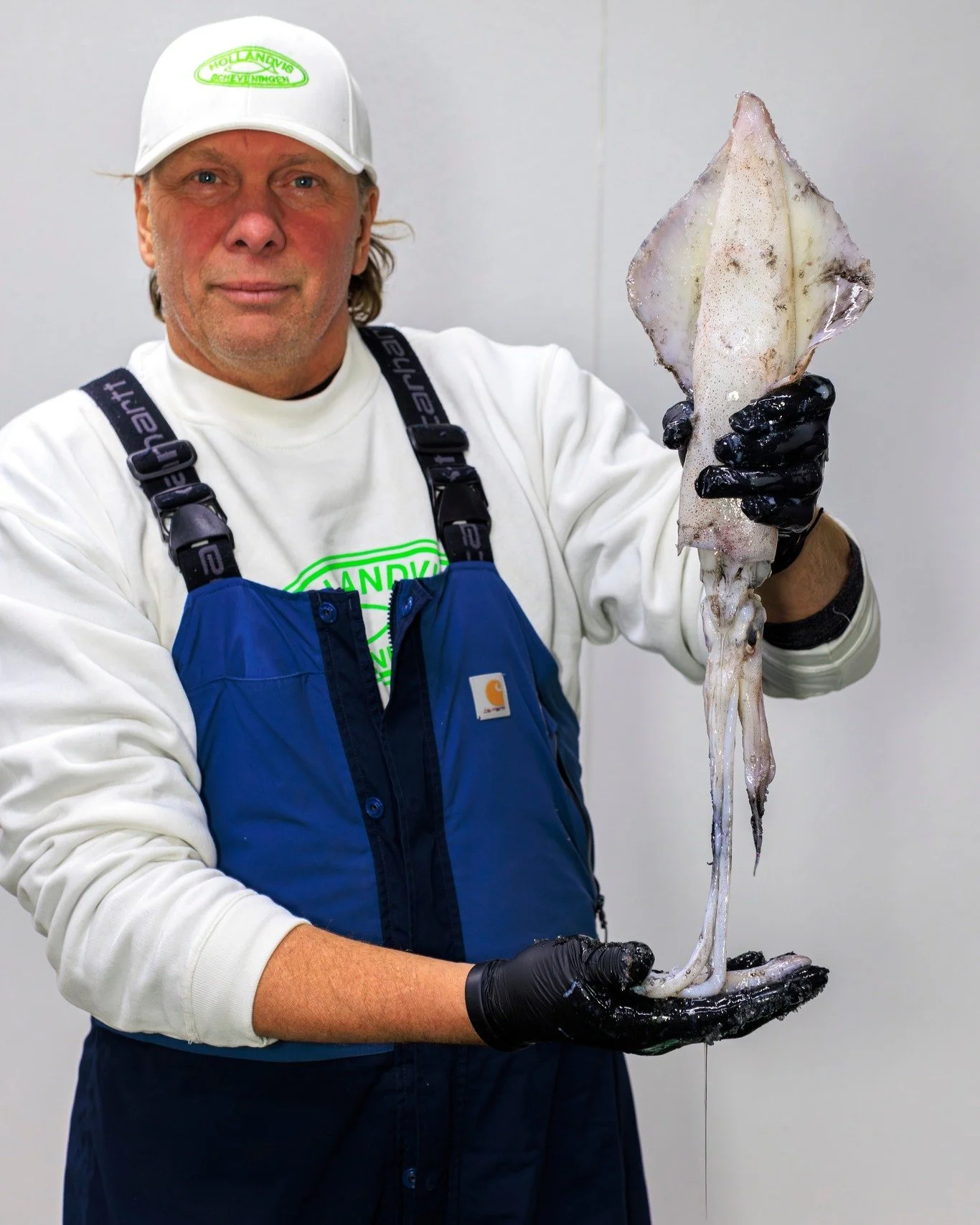 𝐕𝐢𝐬 𝐯𝐚𝐧 𝐝𝐞 𝐦𝐚𝐚𝐧𝐝: 𝐏𝐢𝐣𝐥𝐢𝐧𝐤𝐭𝐯𝐢𝐬
De pijlinktvis is een imposante verschijning met zijn pijlvormige kop en 10 ledematen waarvan 2 langere voedingstentakels. Een pijlinktvis verschilt hiermee van de inktvis die slechts 8 ledematen 