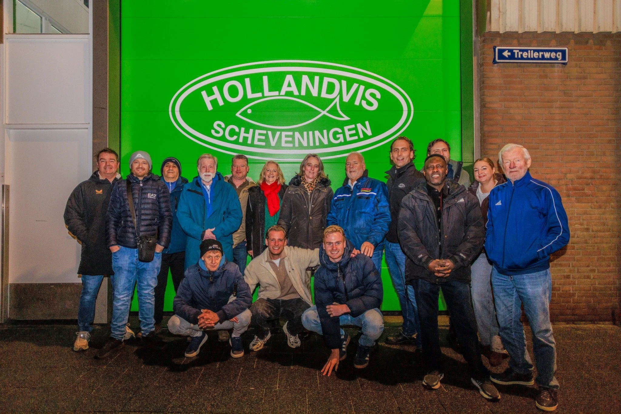 𝕄𝕖𝕥 𝕖𝕖𝕟 𝕕𝕒𝕟𝕜𝕓𝕒𝕒𝕣 𝕙𝕒𝕣𝕥 𝕤𝕝𝕦𝕚𝕥𝕖𝕟 𝕨𝕖 𝕙𝕖𝕥 𝕛𝕒𝕒𝕣 𝕒𝕗 🐟🐠

Dank jullie wel dat jullie ook dit jaar weer voor Hollandvis hebben gekozen! Voor elke aankoop, elke bestelling en alle mooie momenten samen.

Dat vertrouwen nemen