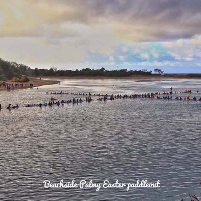 Good Friday paddle out for #Jesus and beach communion hosted by Beachside Christian Church in Australia. 
God is being glorified in surf churches around the world!

#Easter #surfchurchcollective
#everysurfer