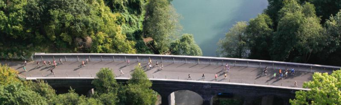 Two Tunnels Railway Race