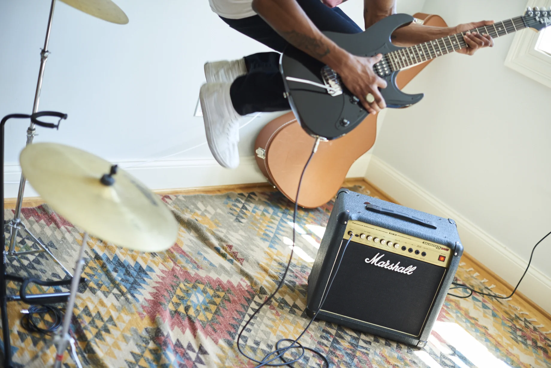 M&L_Instruments_Marshall_Amp_15528.jpg