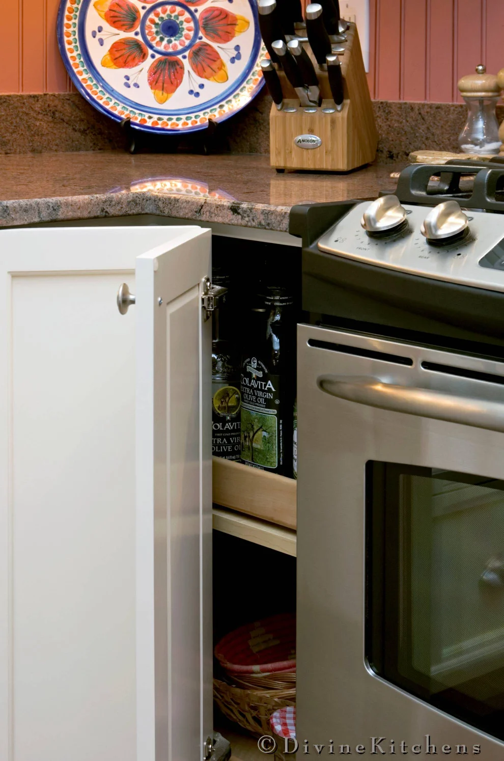 Boston-Newton-Small-transitional-kitchen (25).jpg