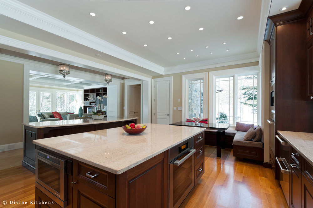 Traditional Style Gray Cabinetry 
