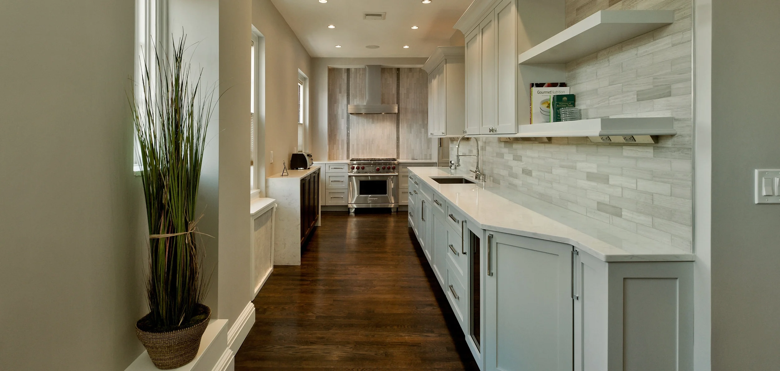 Boston-Beacon-Hill-Transitional-kitchen (1).jpg