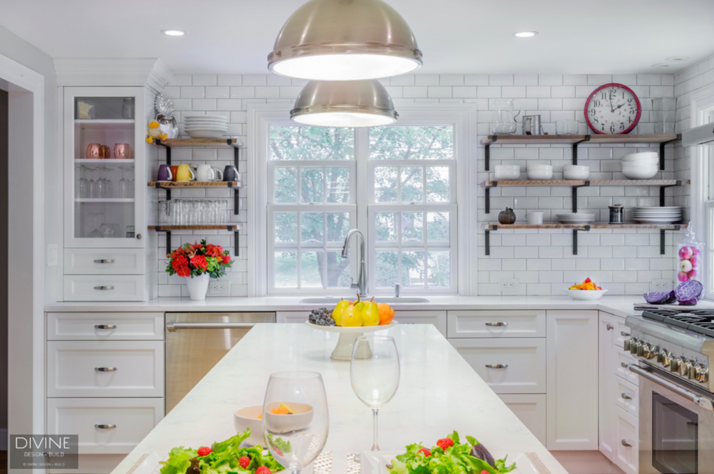 8 Pictures of Kitchens With Subway Tile Backsplashes