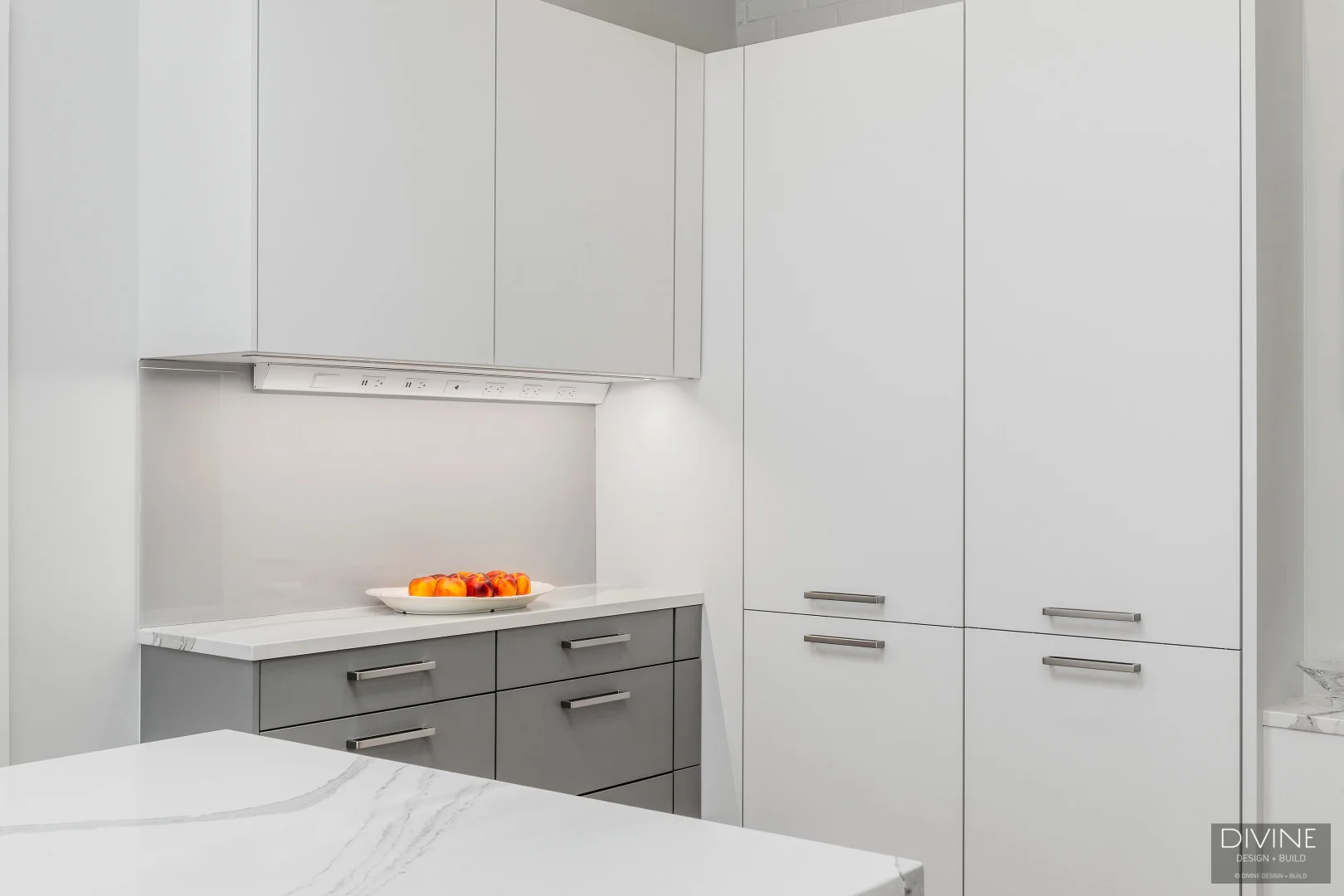 Create a Kitchen Backsplash Without Outlets