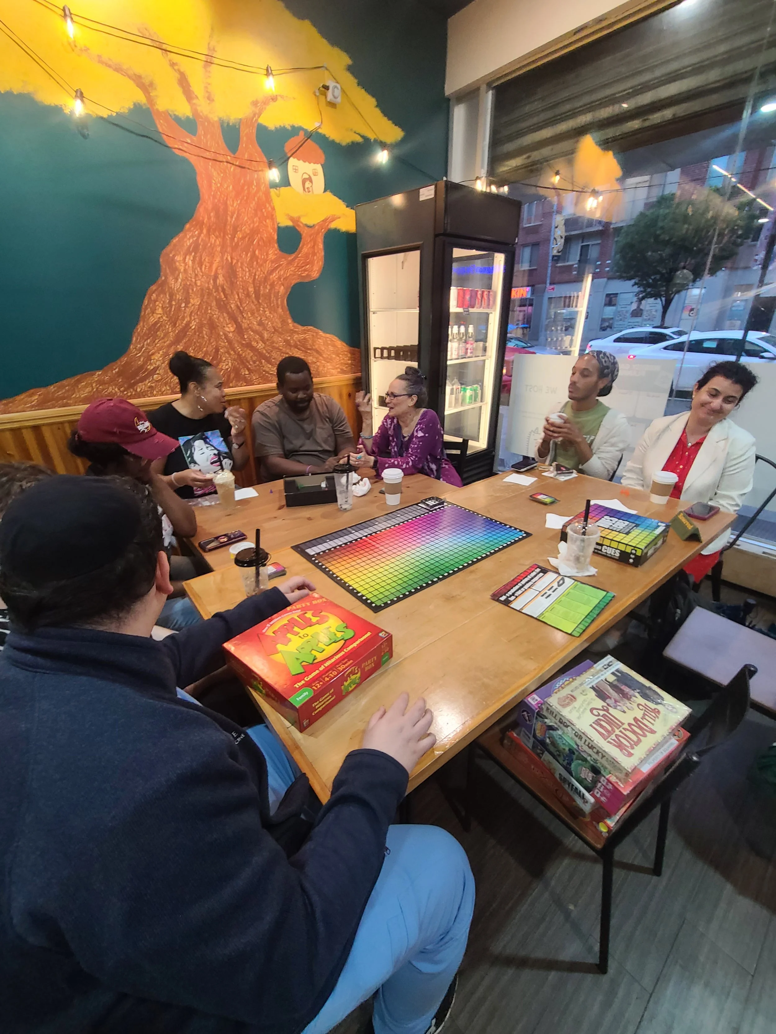 Playing Hues and Cues at Squarrel Cafe