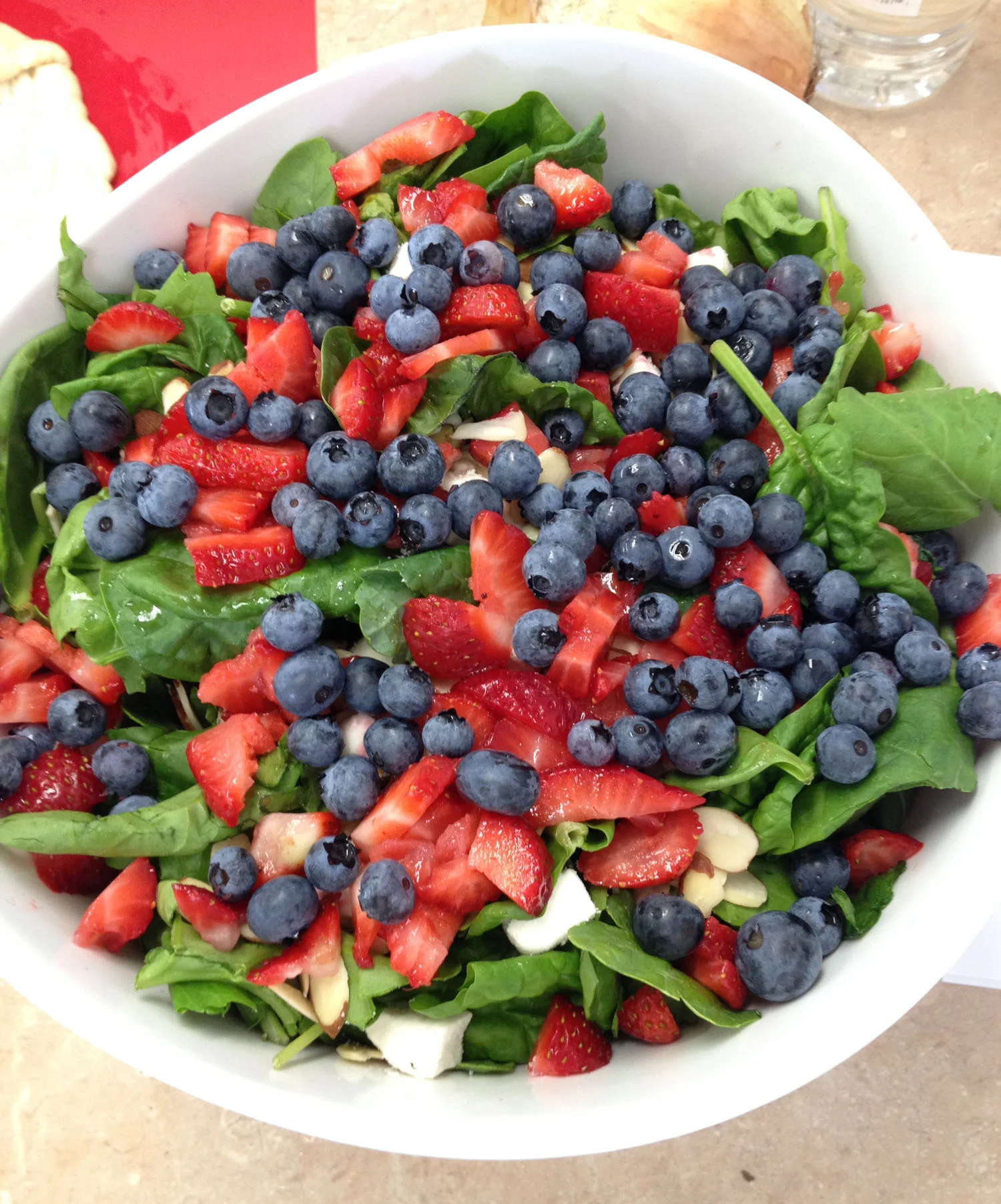 BowlofSpinachBlueberriesStrawberries.jpg