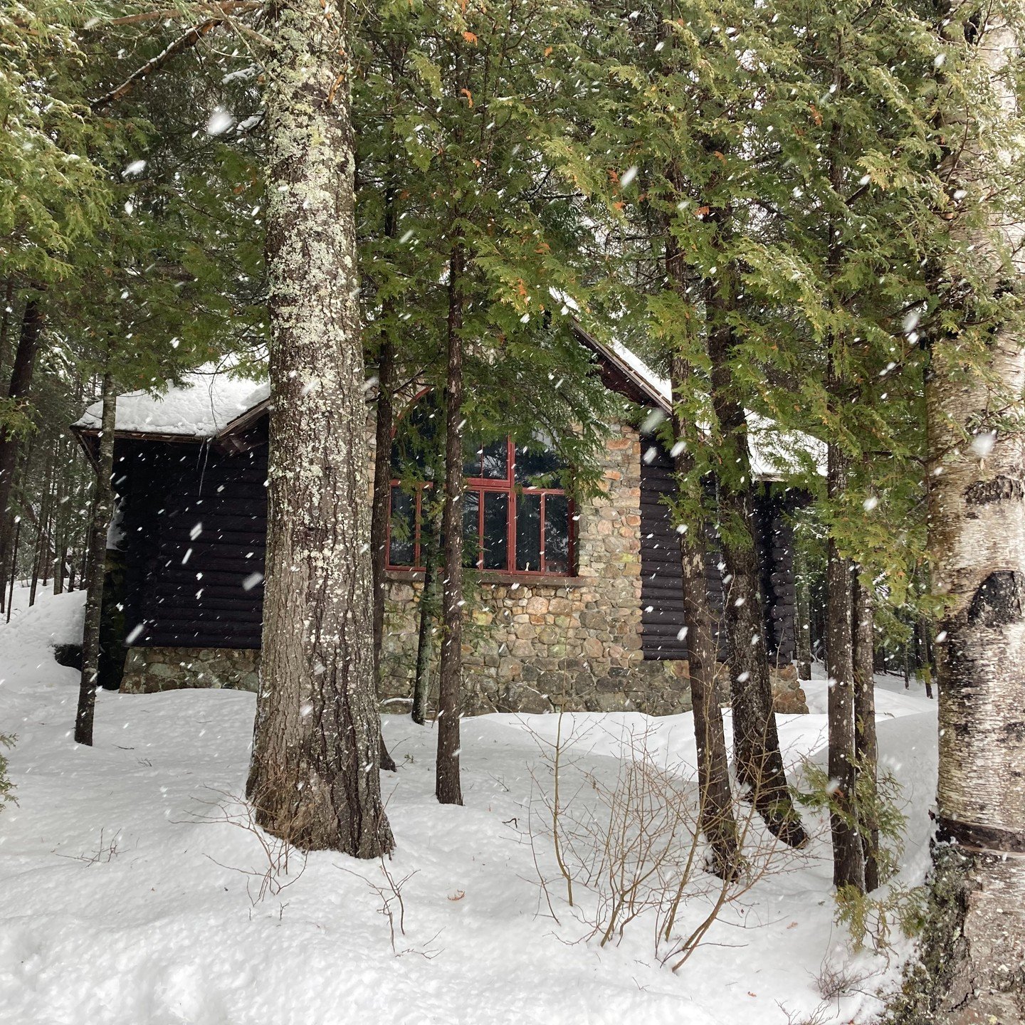 Excited to attend your first Santanoni Winter Weekend January 18-20? We've been getting a lot of questions lately - here's what you need to know!

Winter Weekends are a free daytime adventure. No reservations are required and there are no overnight a