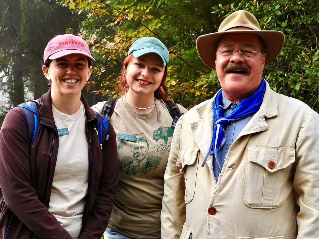 A wonderful photo of our tour guides, Jennifer and Wilkes, and Teddy himself! Thank you again for visiting Santanoni this weekend! Visit the TR Weekend page on Facebook to see more photographs from the event 📸 

#adk #trweekend #santanoni