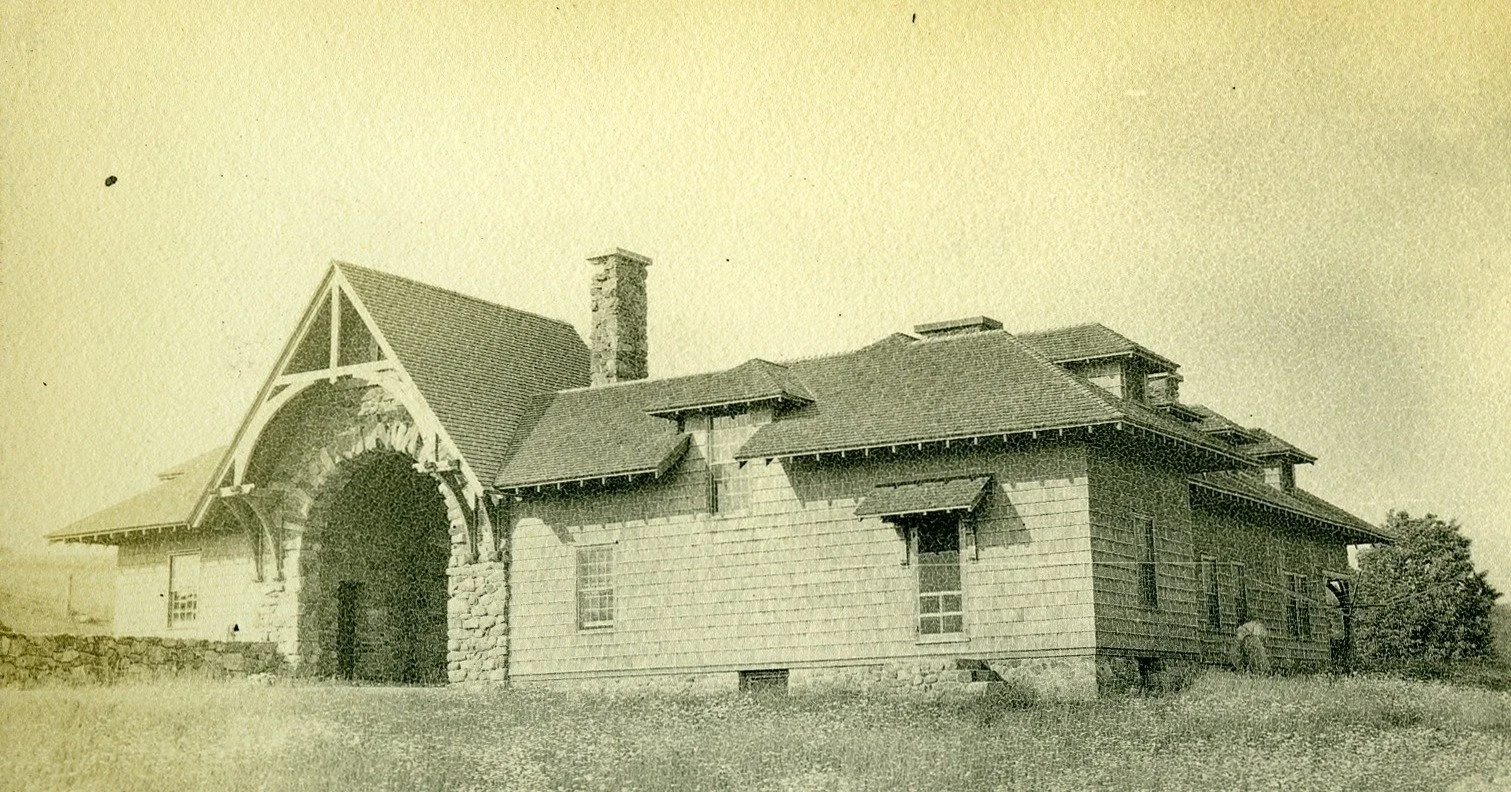 Last chance for a tour of the Gate Lodge this season! 

Join us on August 30 for tours of the #GreatCampSantanoni Gate Lodge, which has welcomed visitors to the #SantanoniPreserve since 1905. 

Tours will meet at the stone arch of the Gate Lodge at 9