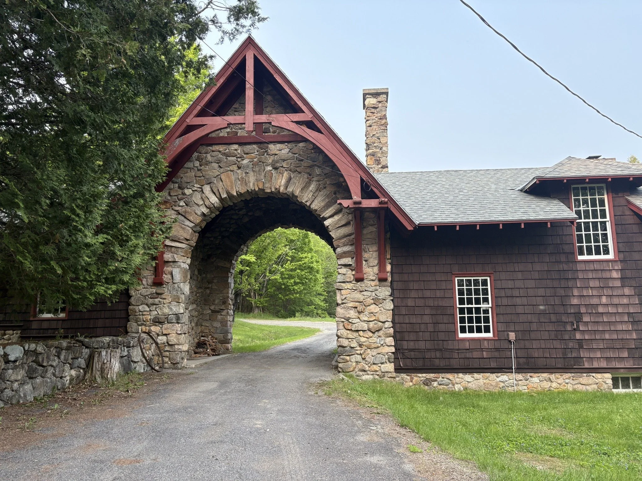 Check your inbox! The latest Santanoni newsletter has arrived! 

We have a great schedule of special events and volunteer days, along with a lot of new faces this season, and are excited to share all that we have planned.

Not receiving our newslette