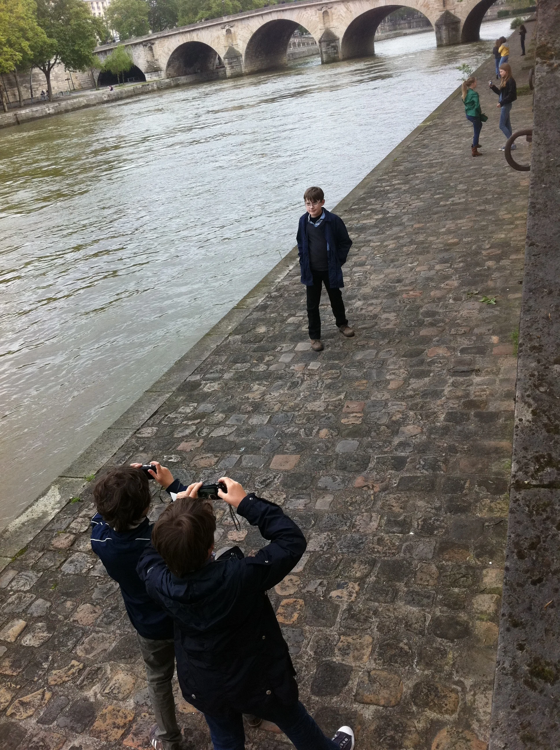 The Art of Seeing: Photography workshop with Meredith Mullins. Kids put their eyes to work.