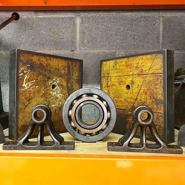 Just some objects. Ball bearing, 2&rdquo; thick flame cut steel plates, and cart axle mounts. The paint on the steel was there before cutting, but resembles remarkably the work of Indian painter Gaitonde.
#objects #art #assemblage #shelfart