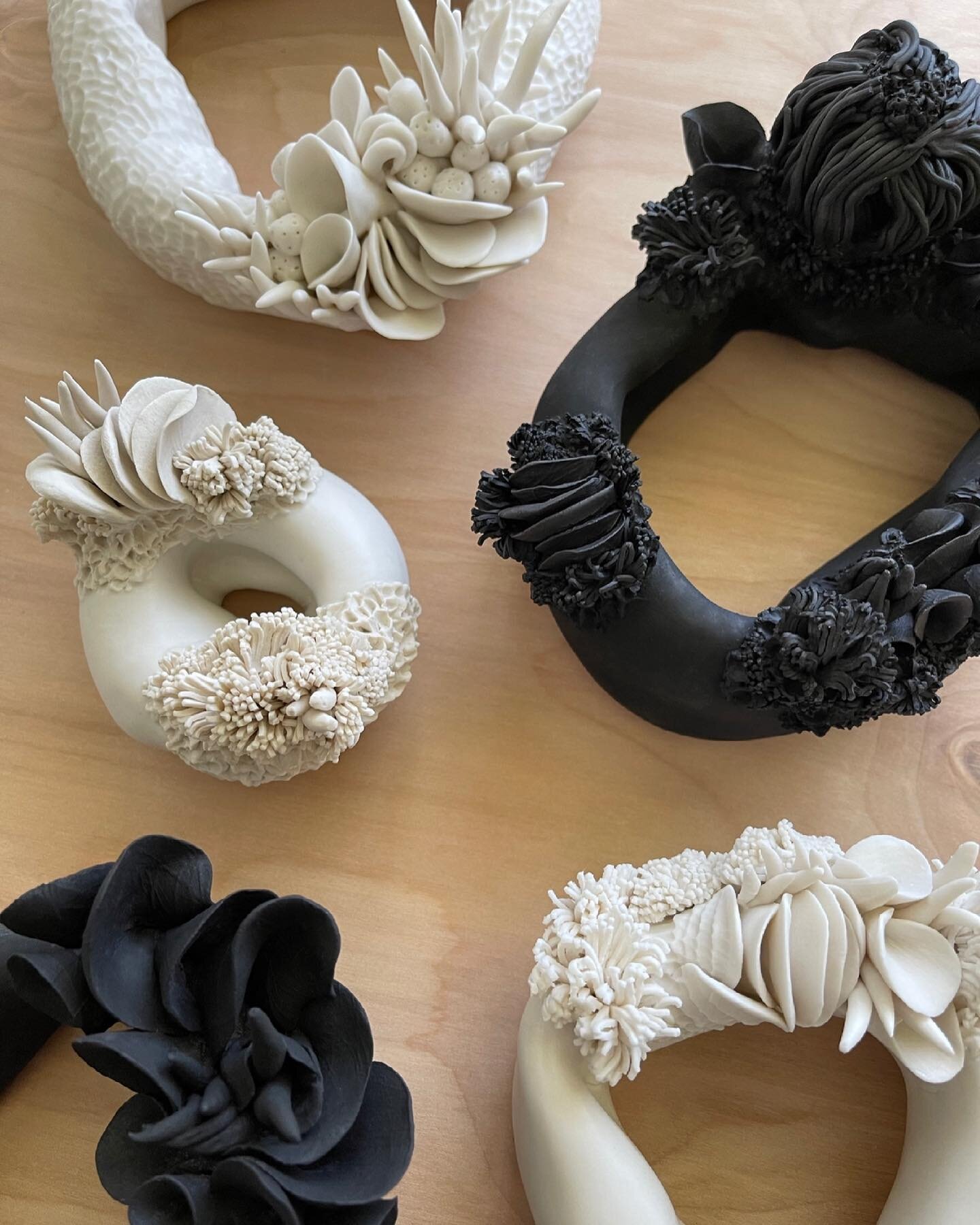 Seeing things in black and white: little porcelain worlds accumulating in the studio. #underthefloralspell
.
.
.
.
.
#porcelainlovers #myfloraljoys #studioceramics #studioporcelain #madeinatl #ceramicart #porcelainsculpture #contemporaryartcollector 