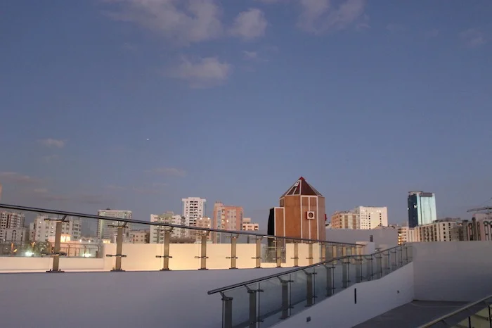 Frank+Harris_Spaceship+Sharjah_1.jpg