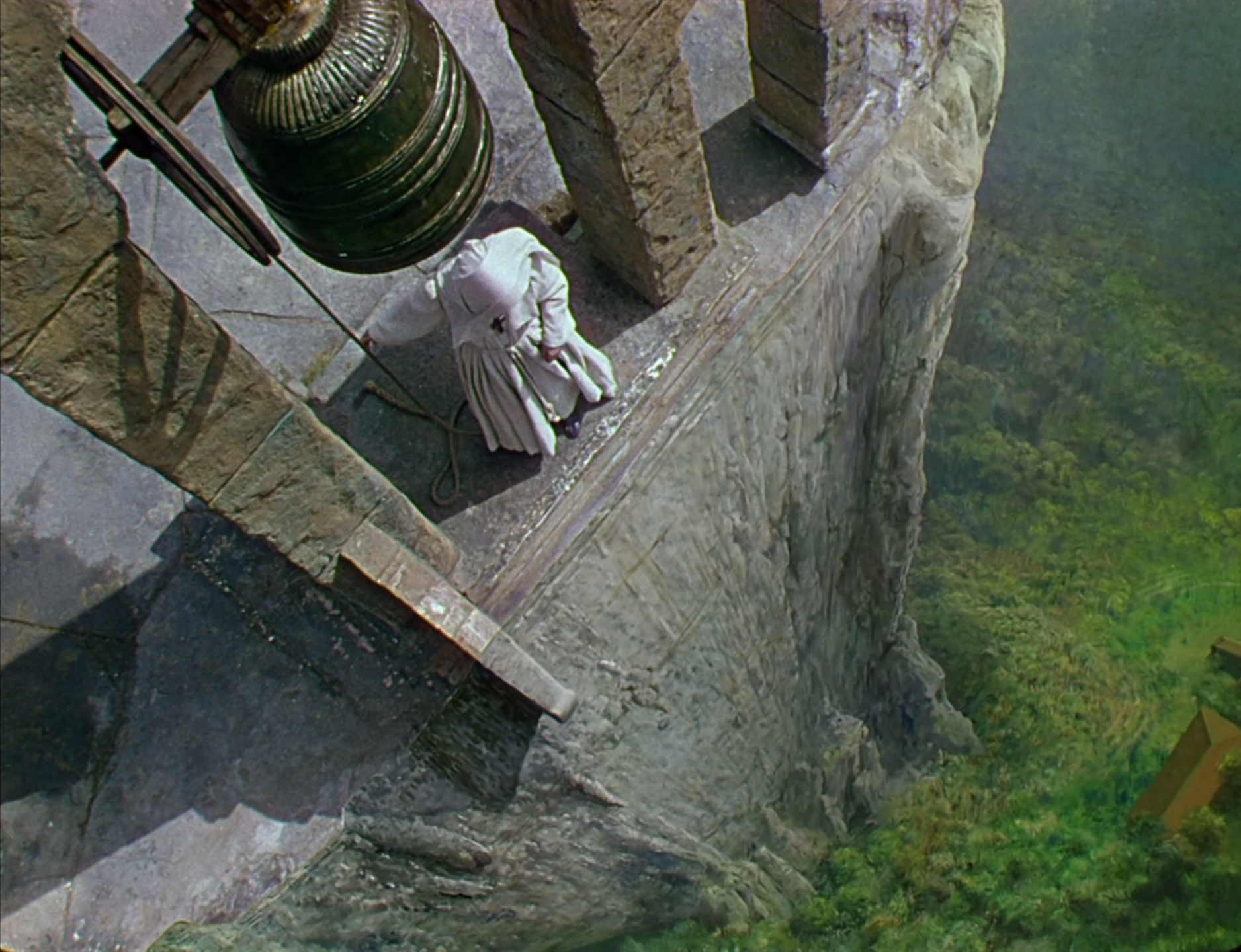 Cliff in Black Narcissus.png