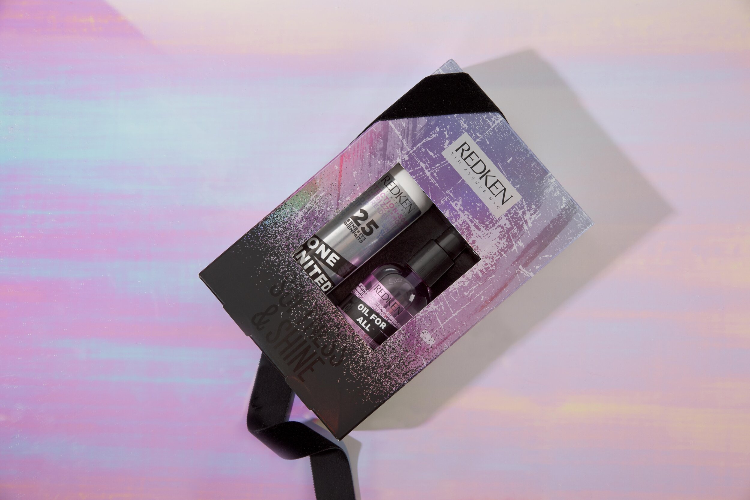 Redken-2020-Holiday-Kit-Styling-Core-1-RGB.jpg