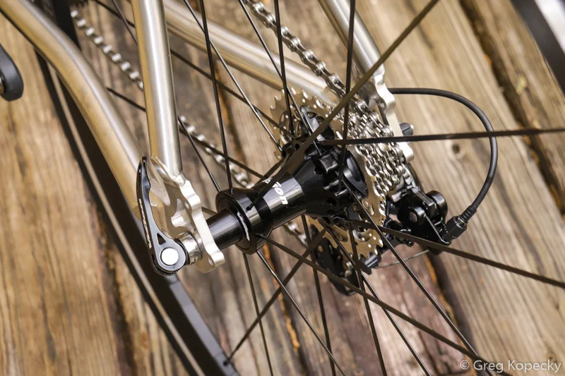 Habanero-Cycles-titanium-road-bike-mid-reach-brake-Minimal-Multisport-12.jpg