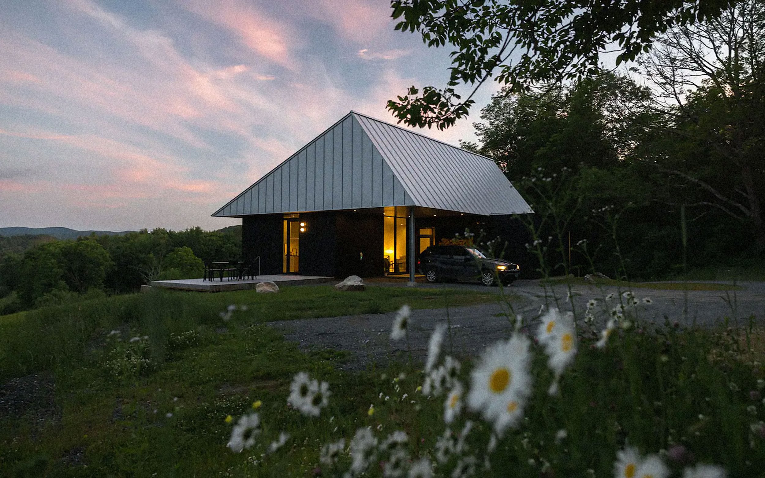 Cloudeborne cabin by MRDK - photo Chadwick Estey.jpg