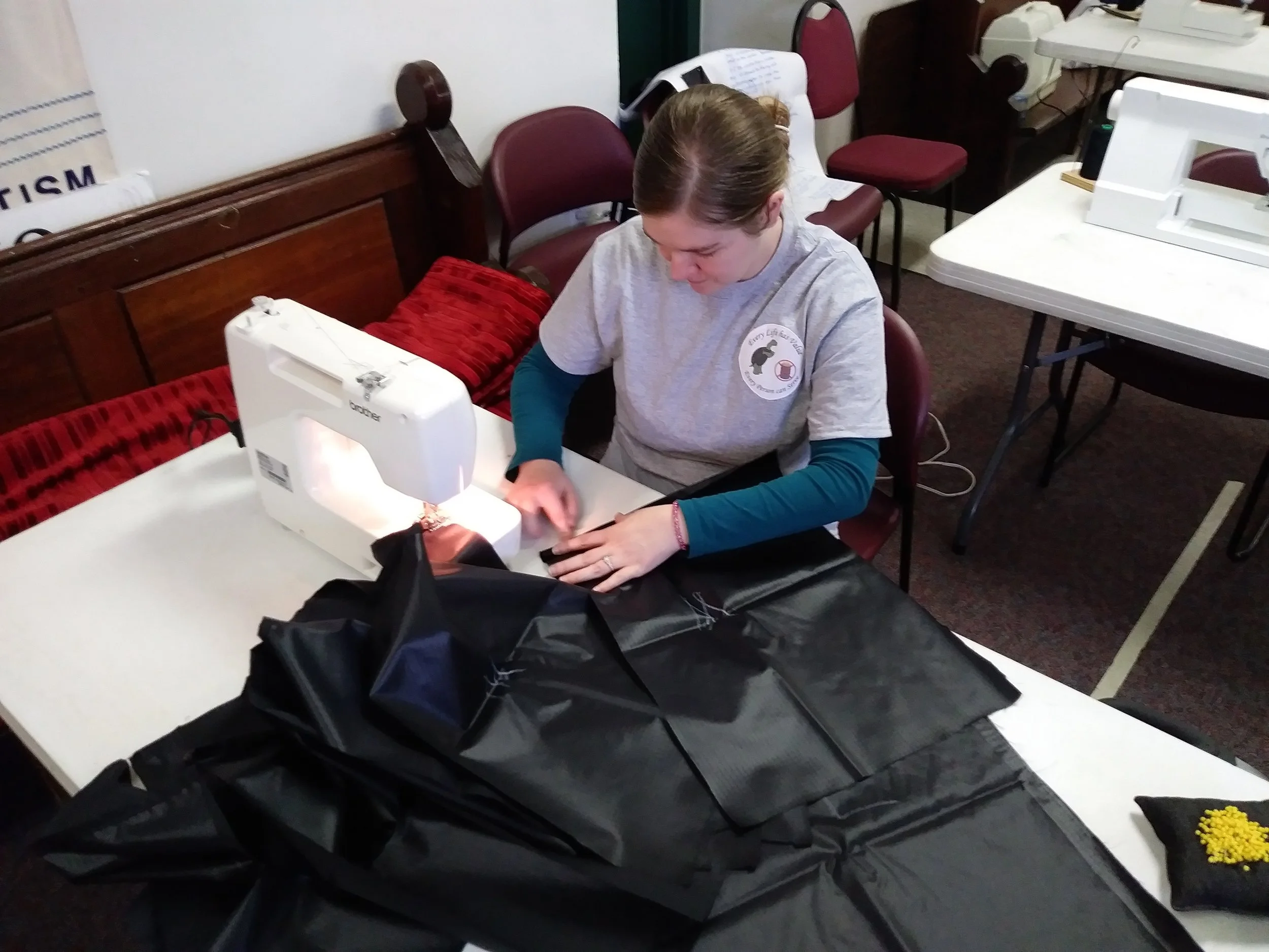 Sewing “quillow” pockets June 2018