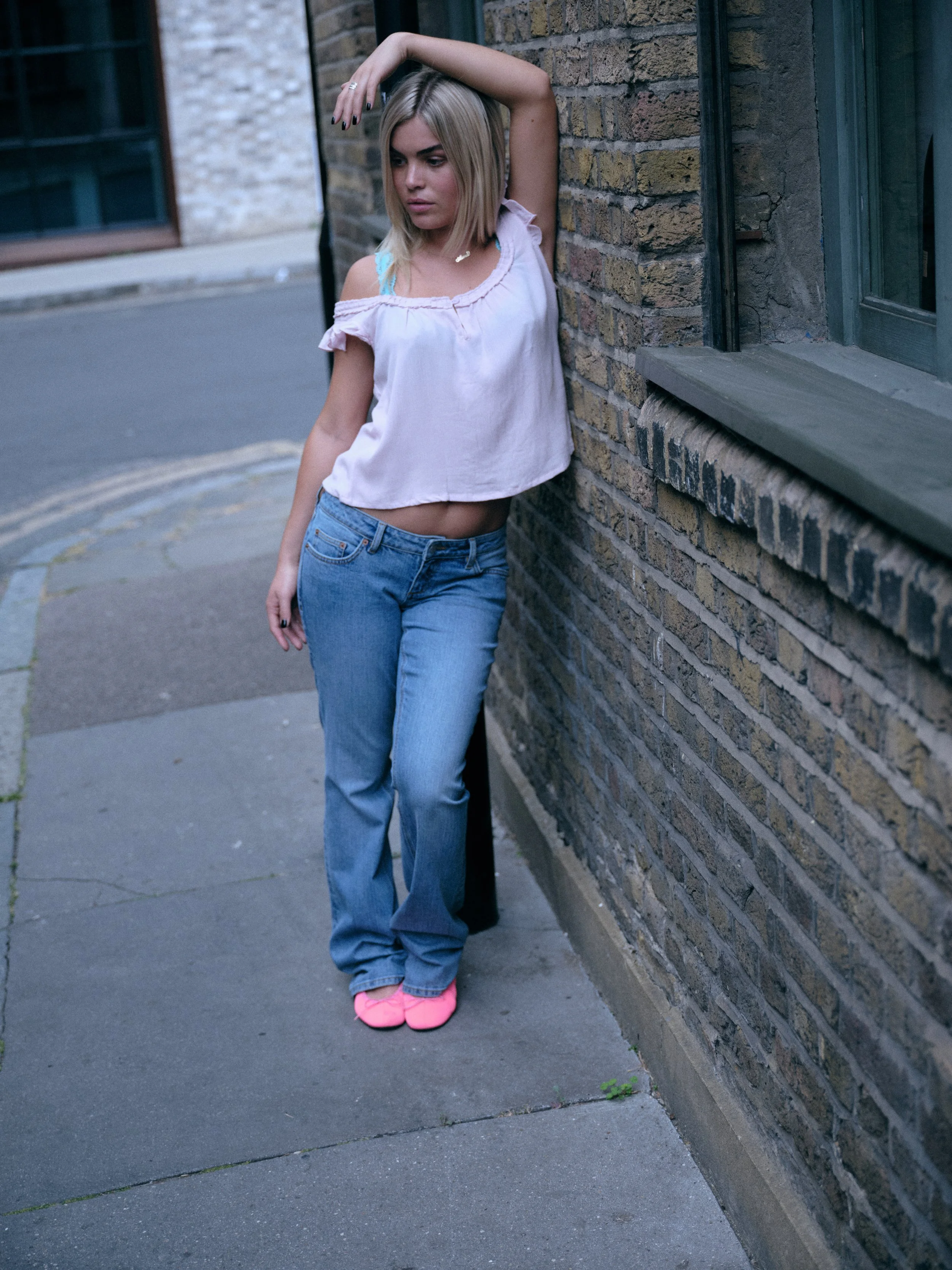 ULTRA LOW RISE STRETCH FLARE CLASSIC MID BLUE.jpeg