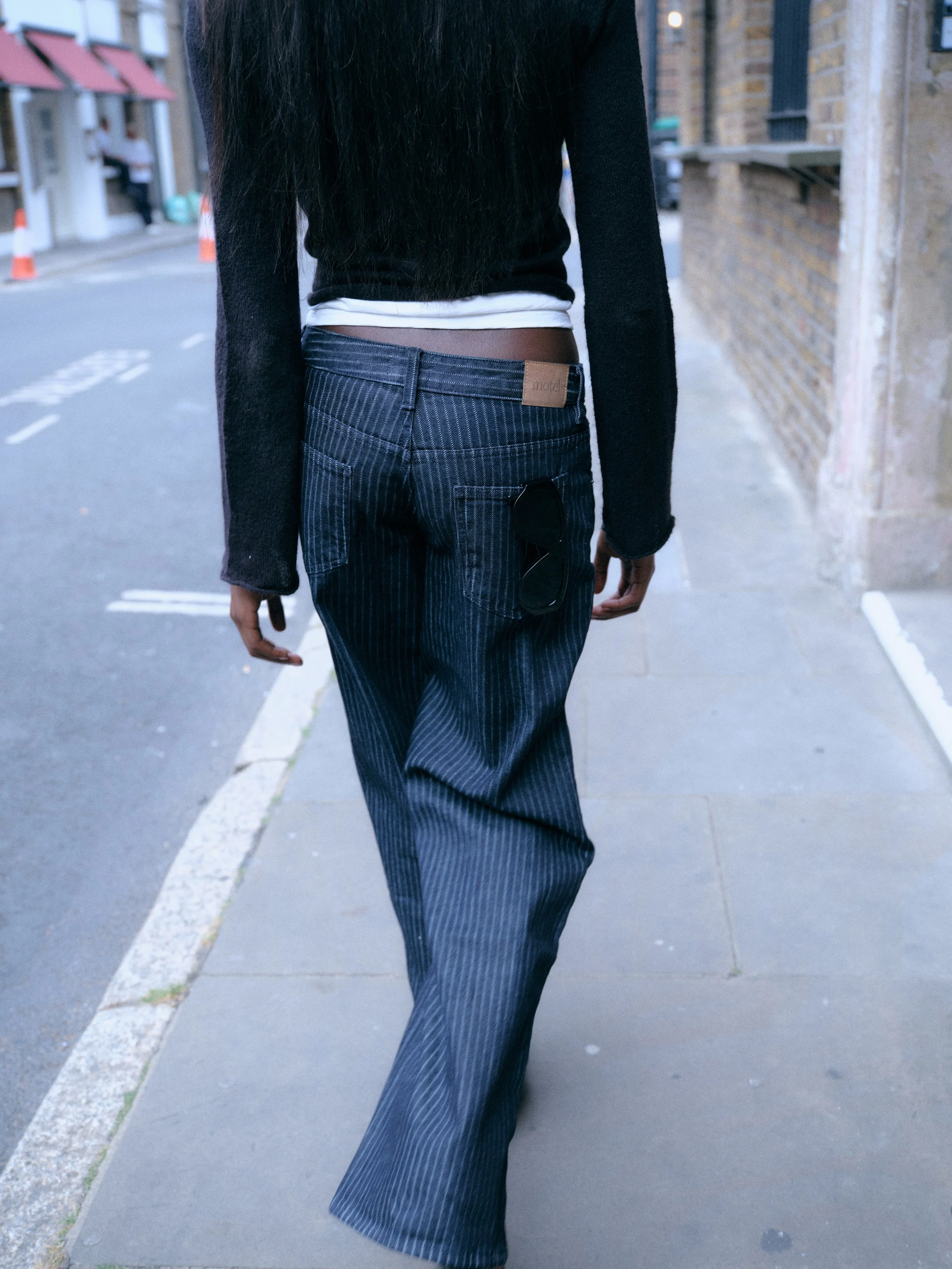 LOW RISE ROOMY JEANS STRIPE INDIGO.jpeg