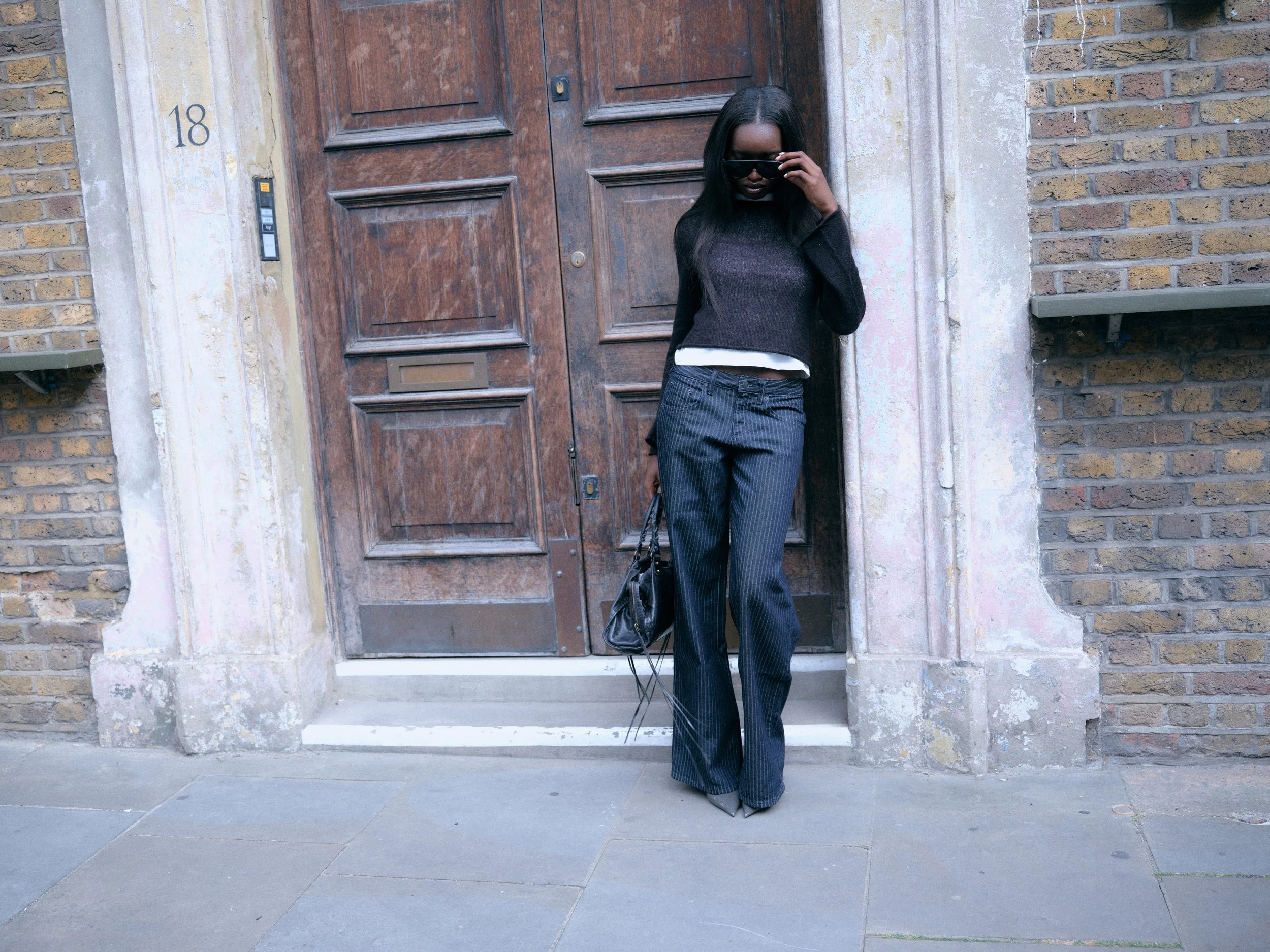 LOW RISE ROOMY JEANS STRIPE INDIGO (1).jpeg