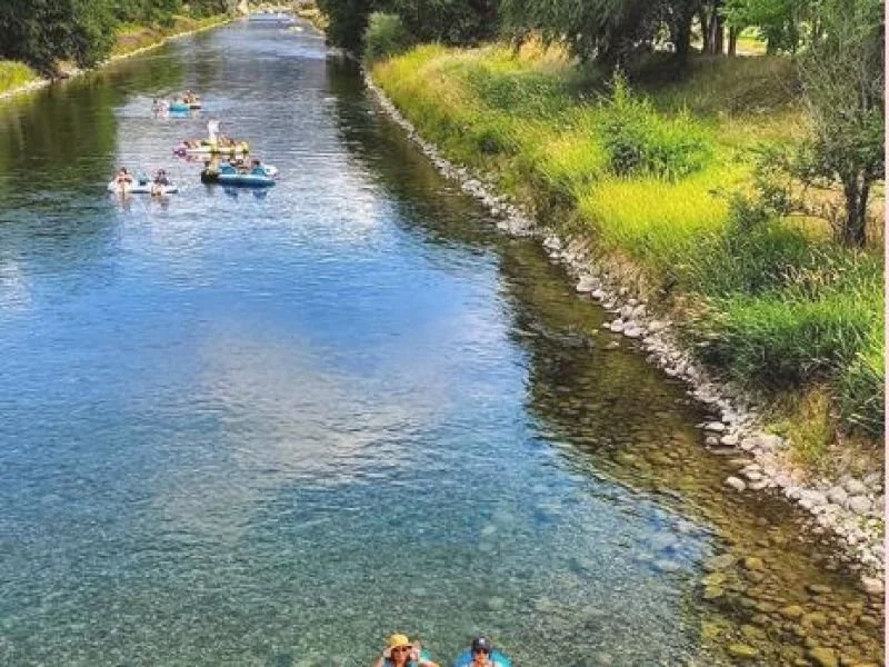 Coyote Cruises - Float the Channel in Penticton 