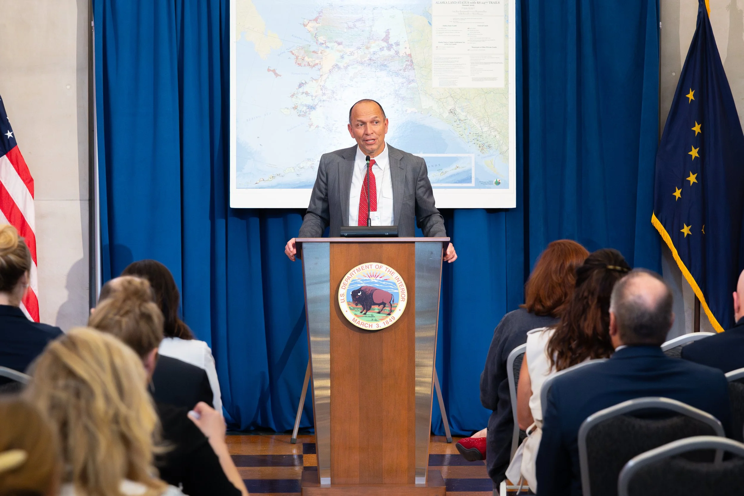 AlaskaOnTheHill-19.jpg