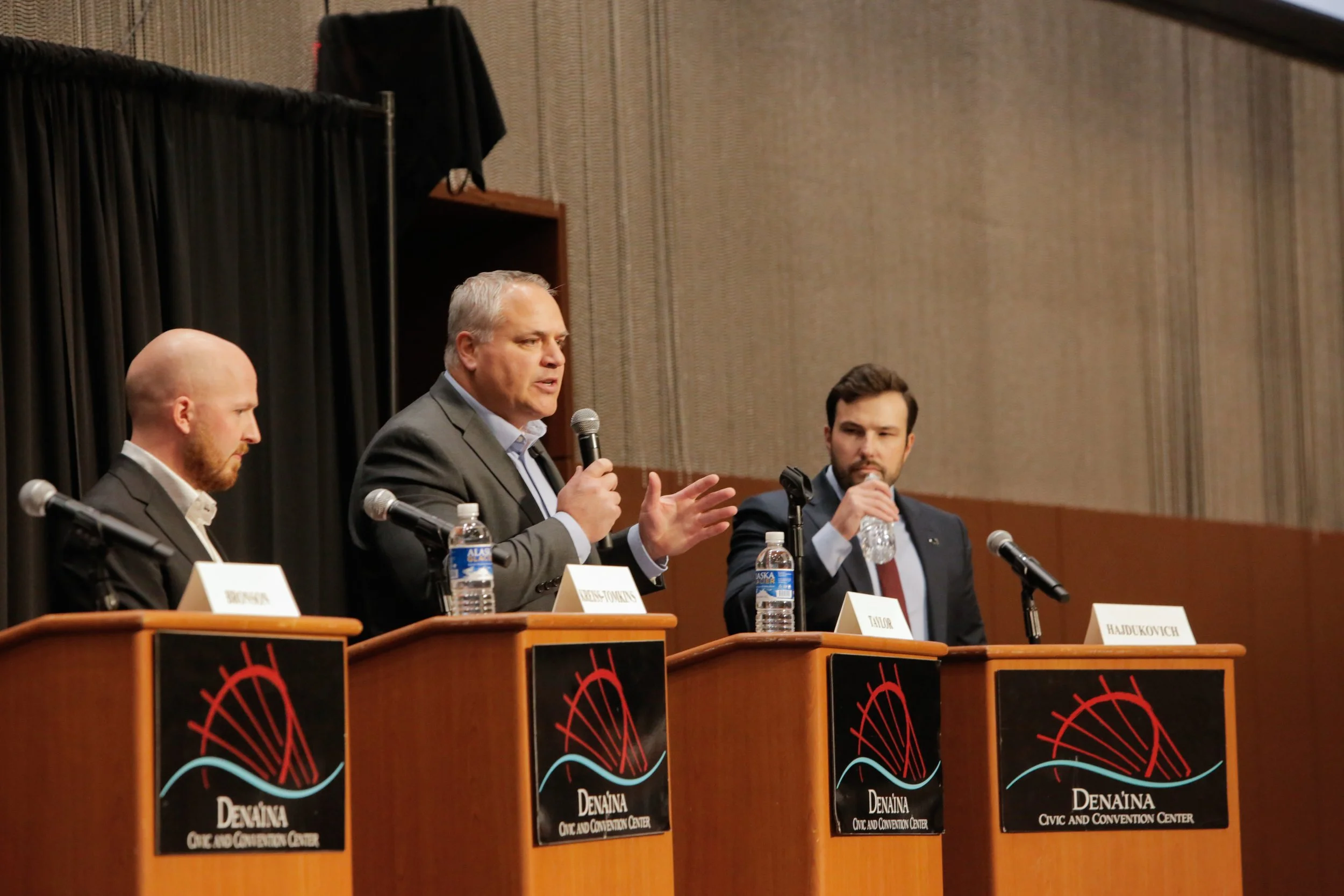 Gubernatorial Debate-3.jpg