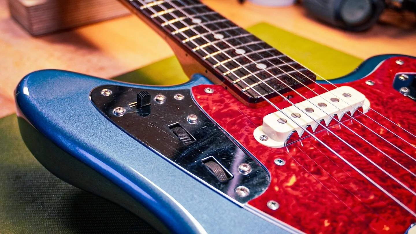 Fender Jaguar on the bench for a bit of tlc this evening. The tremolo arm isn&rsquo;t fitting properly so it needs a little adjusting to get it working properly before a quick once over, clean uk and a fresh set of strings! #fender #fenderjaguar #fen