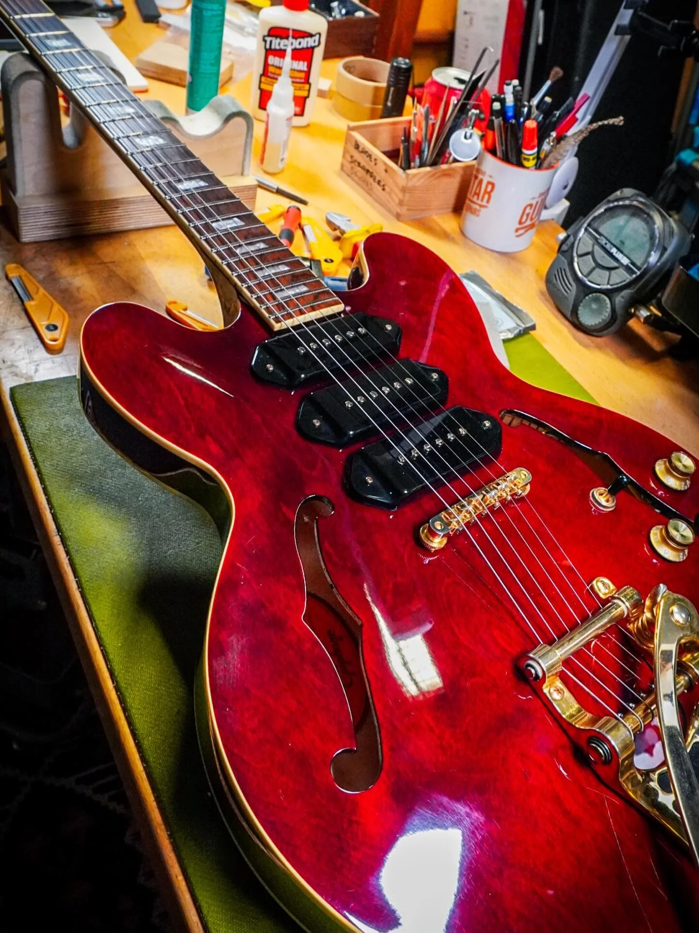This Epiphone Riviera P93 is coming along nicely! All cleaned up and playing well. A new scratch plate is on its way and that will really complete it! #epiphone #epiphoneriviera #whatsonyourbench #southamptonguitarrepairs