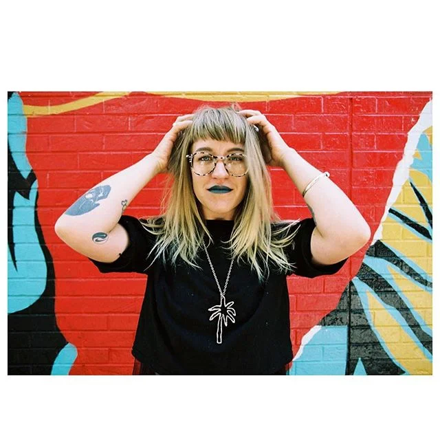 Spending the next couple months working on a huge new project and making portraits of all the badass babes I know ✨
&mdash;&mdash;&mdash; here, @clarityelise_wovens in front of the new @obeygiant mural in Aspen, CO &mdash;&mdash;&mdash;