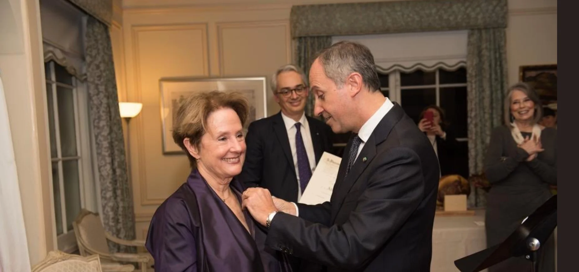 Alice Waters bEing Knighted given the honor of Cavaliere dell’Ordine al Merito della Repubblica Italiana by Italy’s Ambassador to the United States, Armando Varricchio.