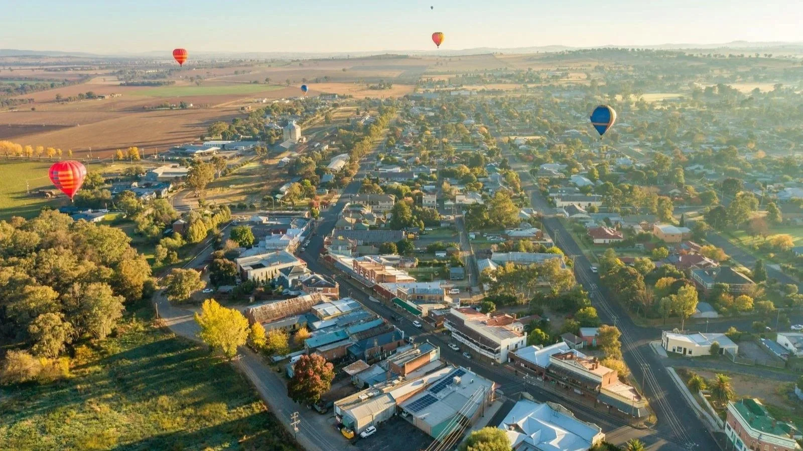 Canowindra.jpg