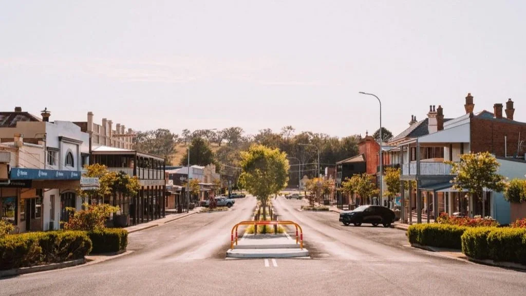 Molong.jpg