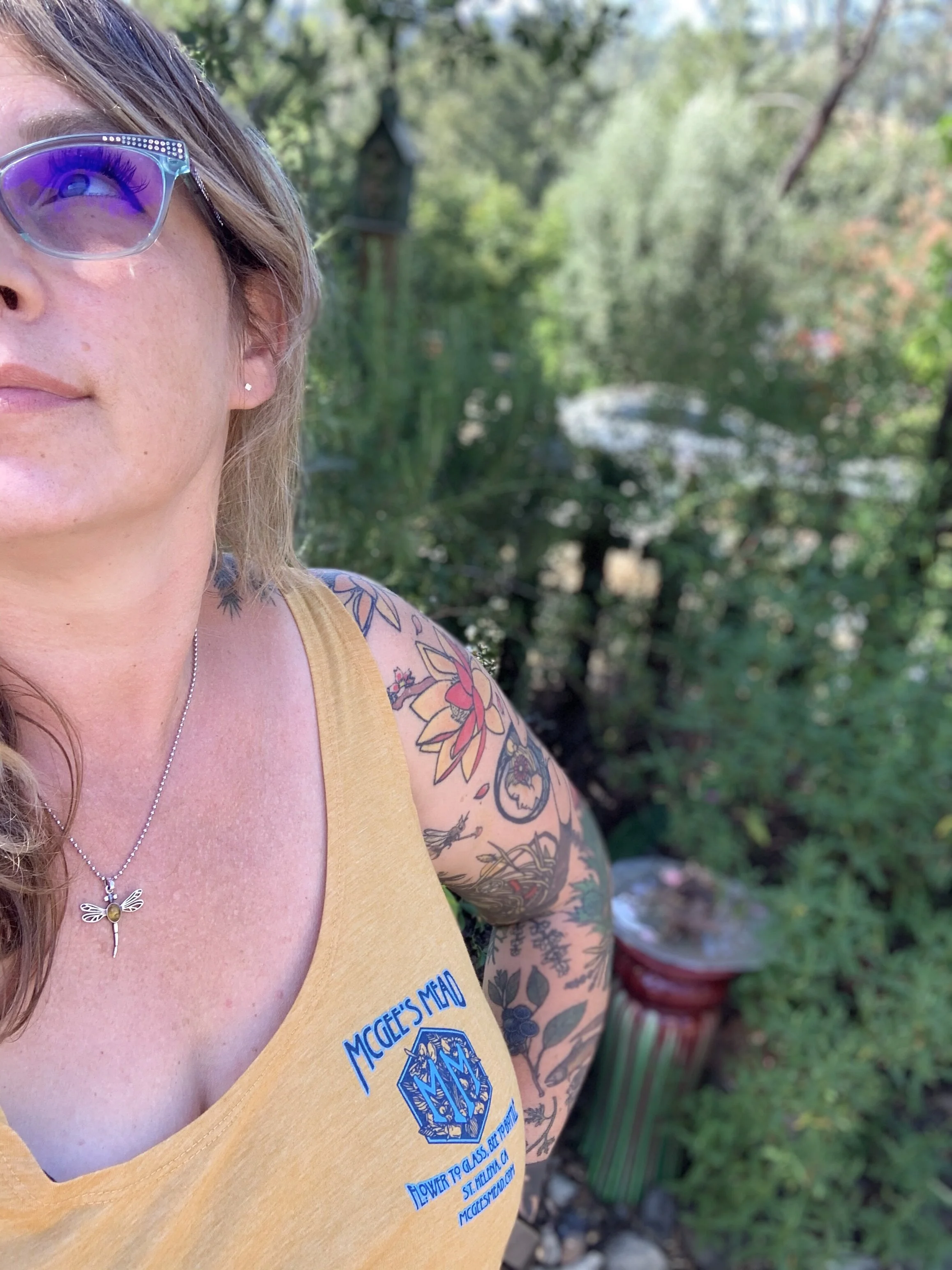 Stacel- antique gold side slit tank- merch.jpg
