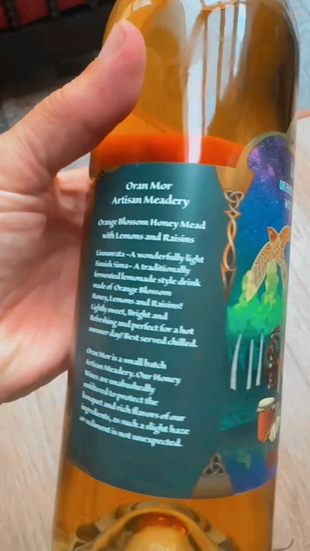 When in Portland…
Mead flights (yes, more than one;) at Óran MΕr tasting room. Yassssss!
π»ππ―π»π₯π«
#mead #meadery #meadflight #drinkmead #craftbeverage #artisanmade