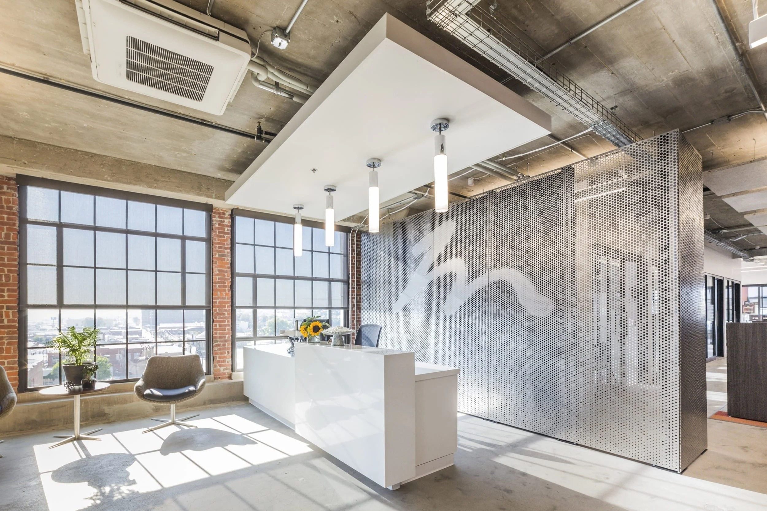 Holmes Murphy Screen