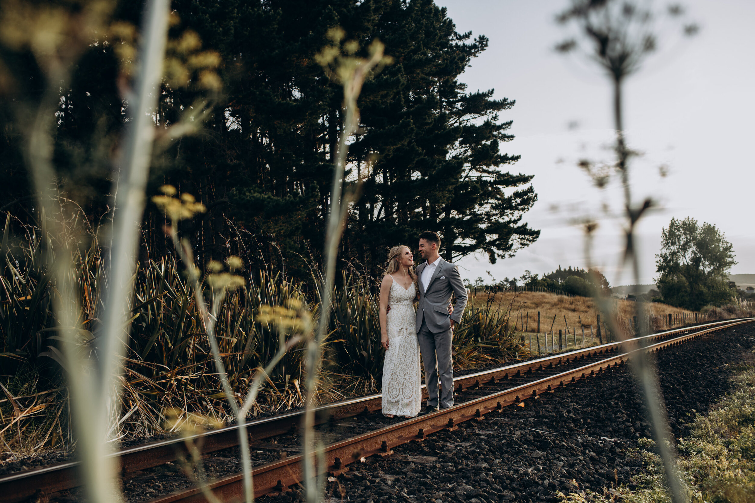 the barn wedding venue waimauku | the barn waimauku diy rustic wedding venue | Kumeu wedding venues | Auckland wedding photographer | New Zealand wedding packages