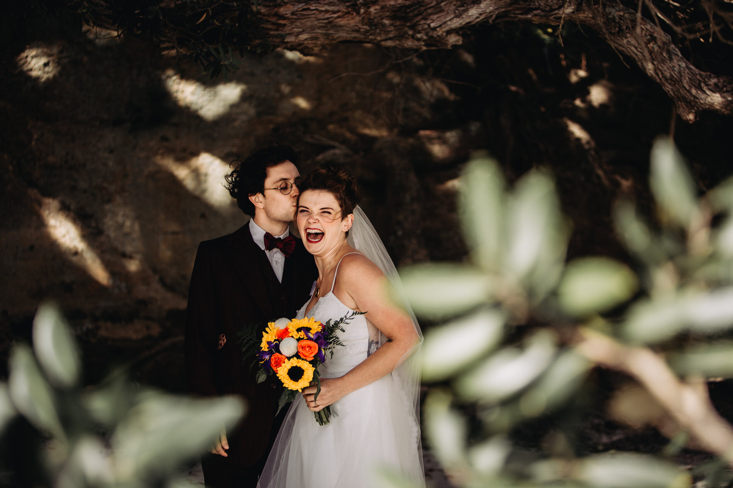 Tawharanui lodge | Auckland wedding photographer | New Zealand wedding packages | New Zealand Elopement | Anchor Bay beach wedding photo 