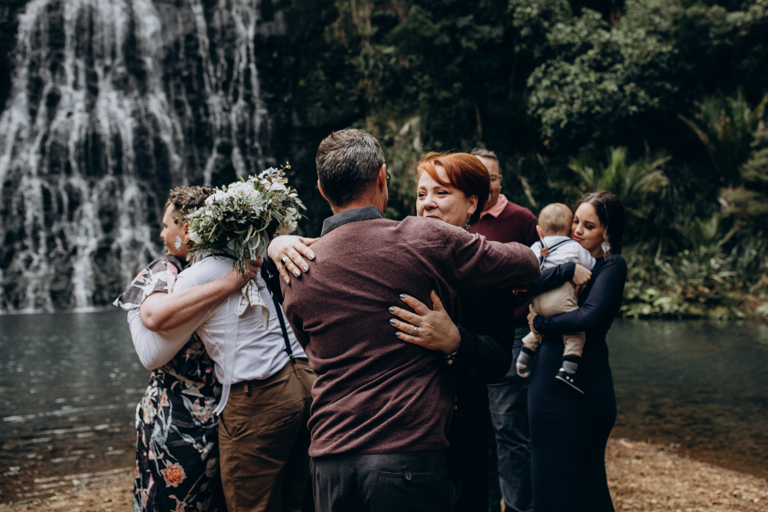 karekare waterfall elopment auckland wedding photographer 12.jpg