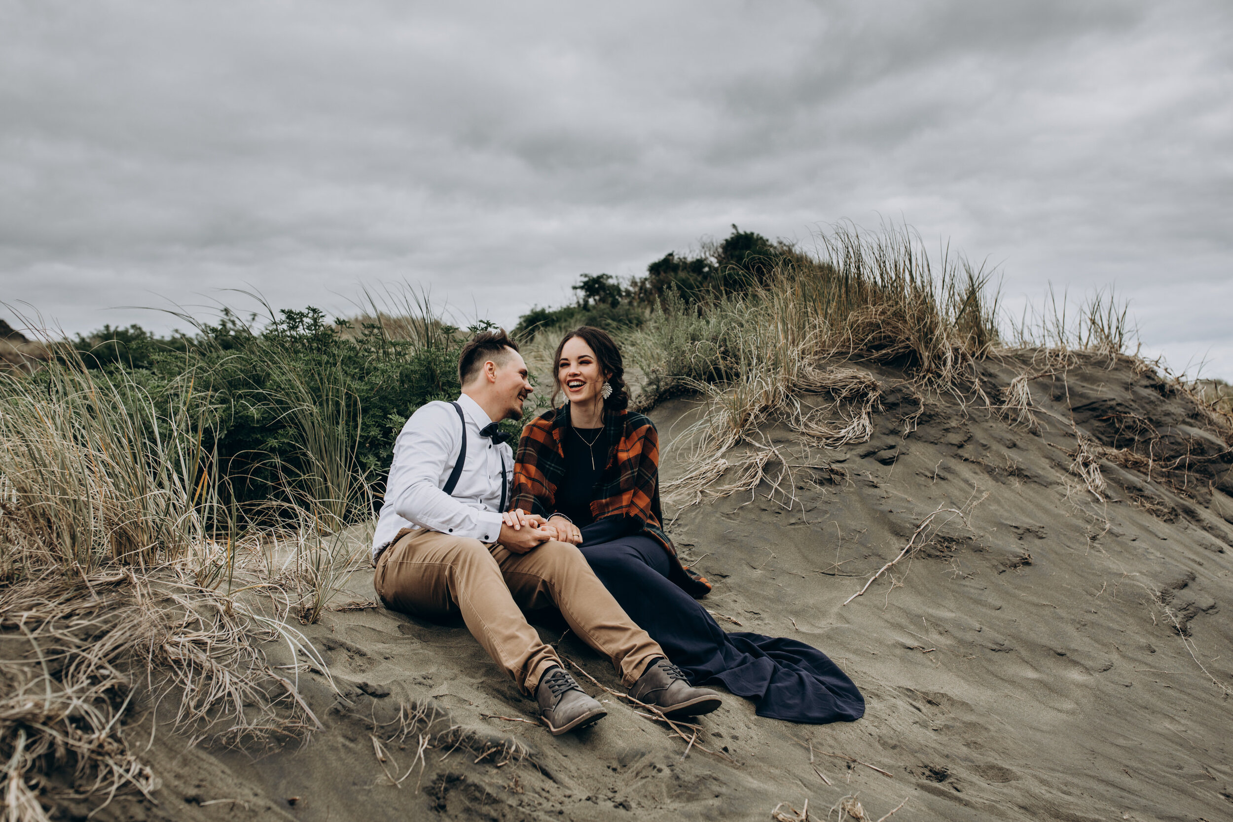 Small intimate wedding | Karekare waterfall | Auckland Elopement photographer | New Zealand Elopement wedding photography  