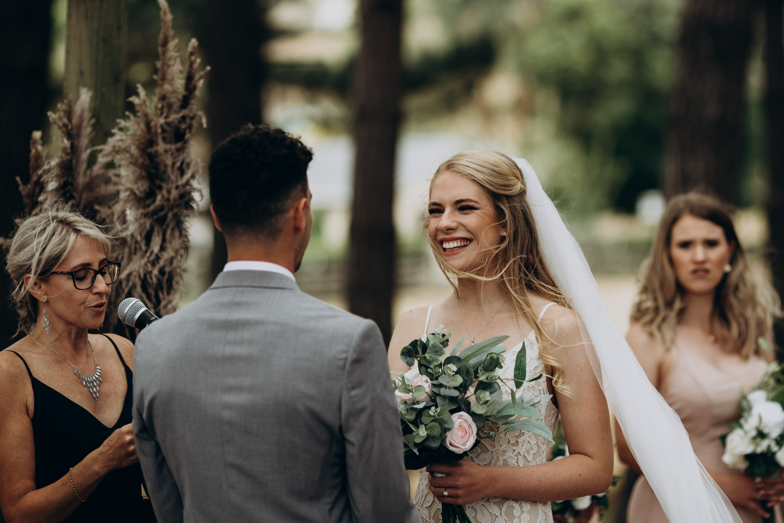 The barn wedding venue waimauku | Christian wedding | Kumeu wedding venues | Auckland wedding photographer | New Zealand wedding packages