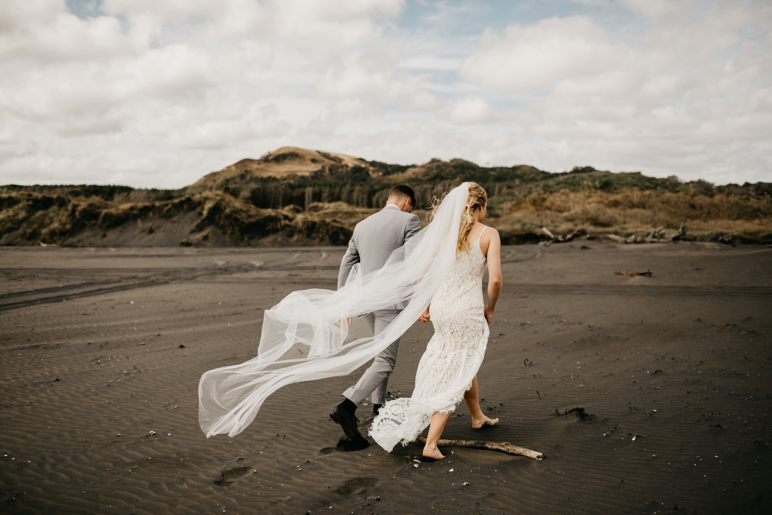 The barn Waimauku Muriwai Beach wedding photos 39.jpg