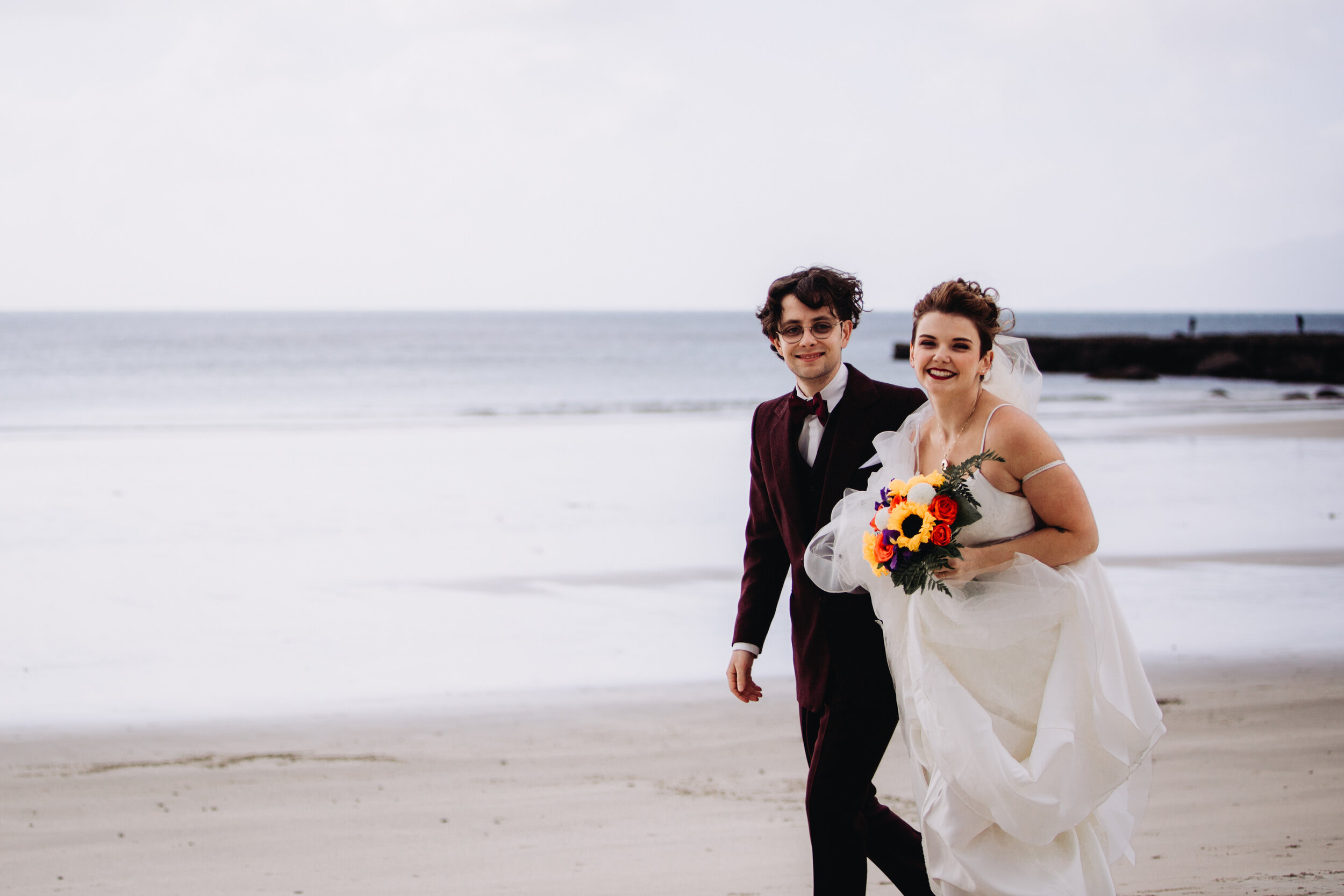 Bridal party photos | Tawharanui lodge | Auckland wedding photographer | New Zealand wedding packages | New Zealand Elopement | Anchor Bay beach wedding photo 