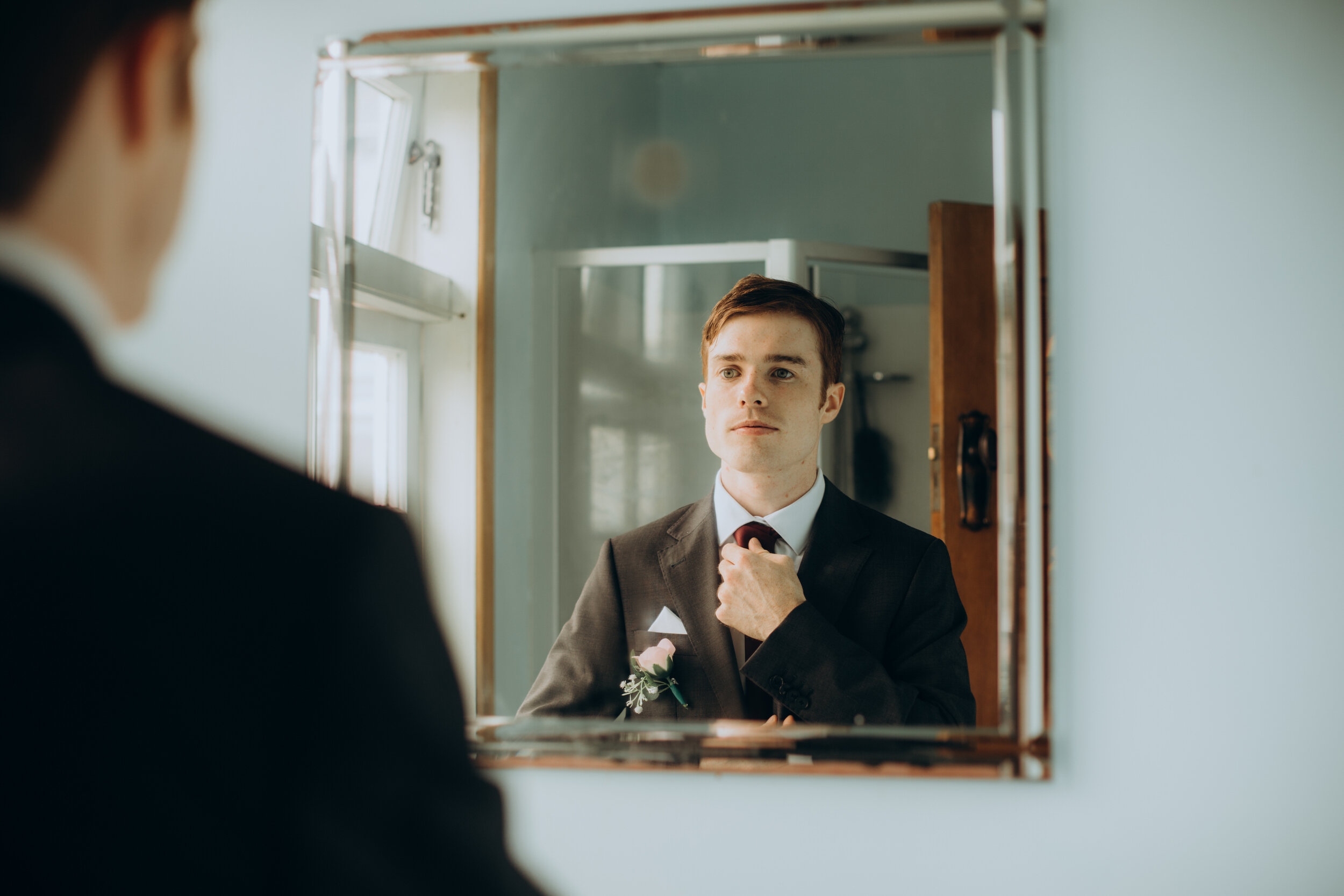 Getting ready at wedding | Eden Community church | Auckland Wedding photographer 