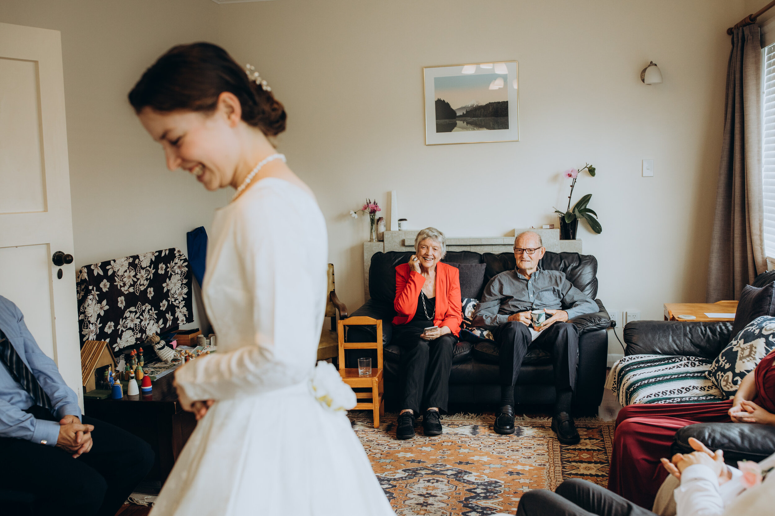 In grandma’s wedding dress | Christian wedding | Auckland wedding photographer | New Zealand wedding photographer | Rainy day weather | Auckland photography