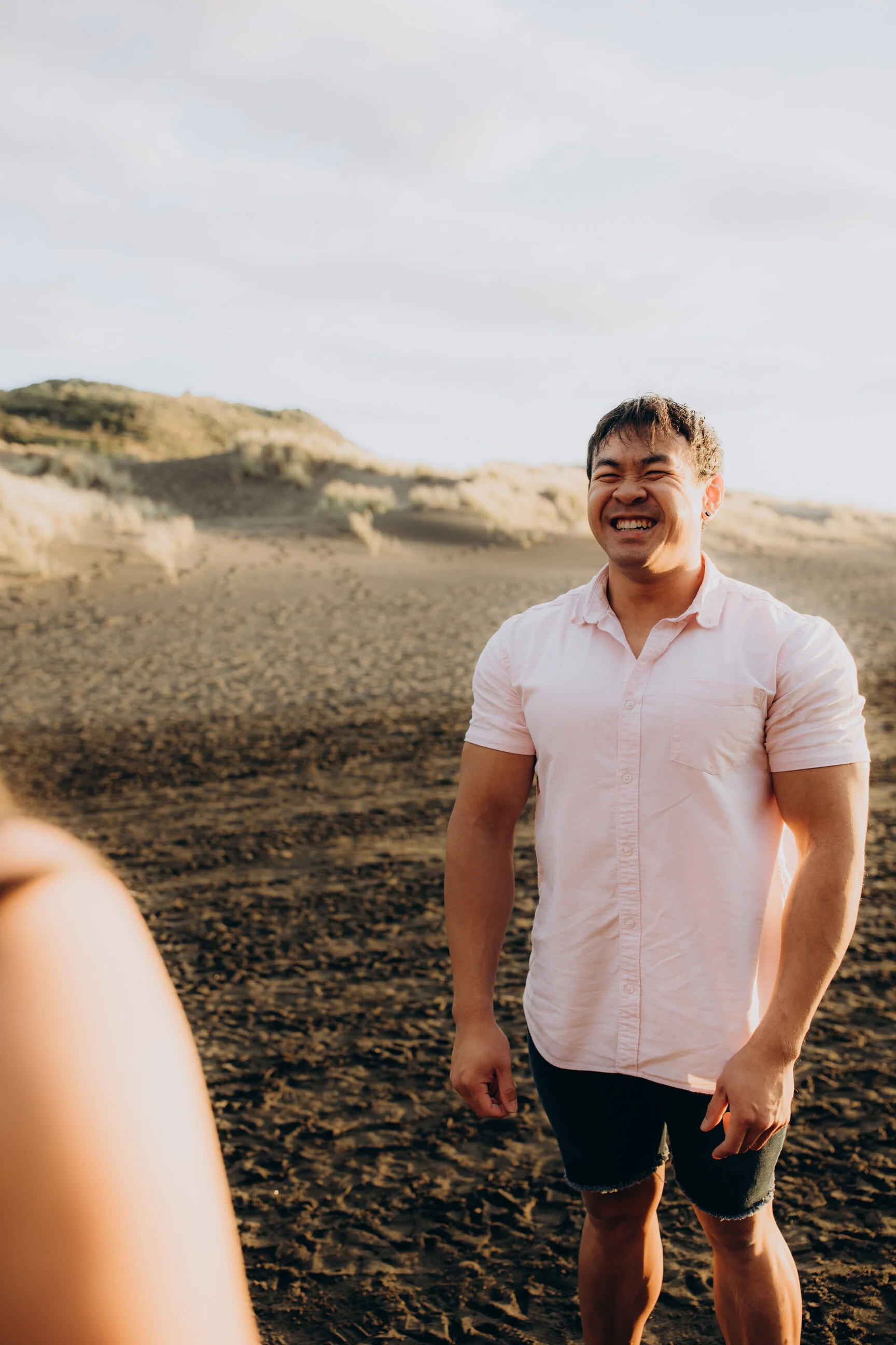 karekare waterfall engagement photos auckland wedding photographer 9.jpg